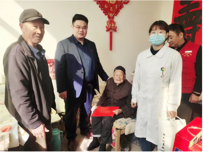 愛在重陽節(jié)，慰問暖人心